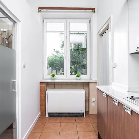 Shortstaypoland Jozefitow C4